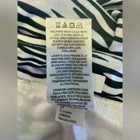 GREG NORMAN Purple White Zebra Print Skort - Picture 4 of 4